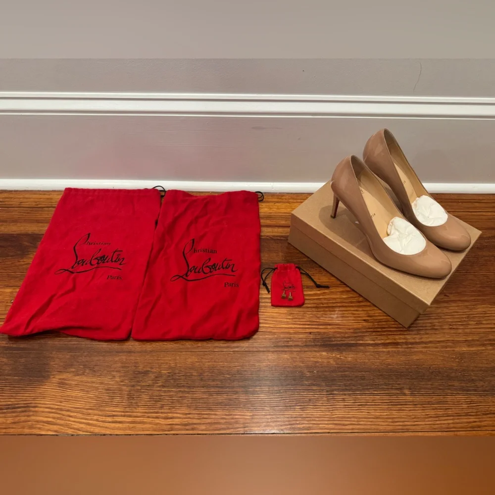 Christian Louboutin Beige Patent Leather Rounded Toe Pump Heels - Picture 13 of 16